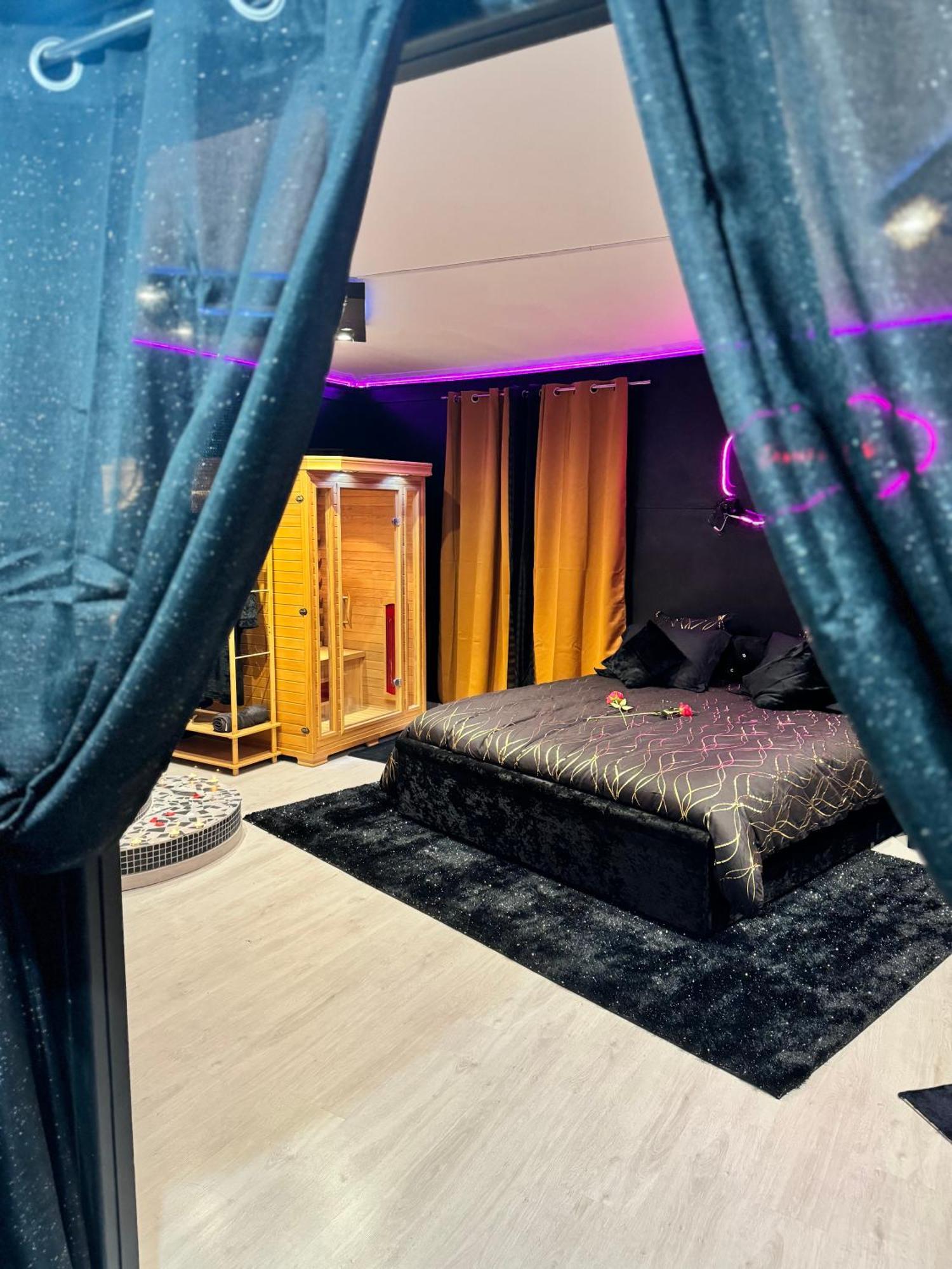 Loveroom By Sunnyroom ペルピニャン エクステリア 写真